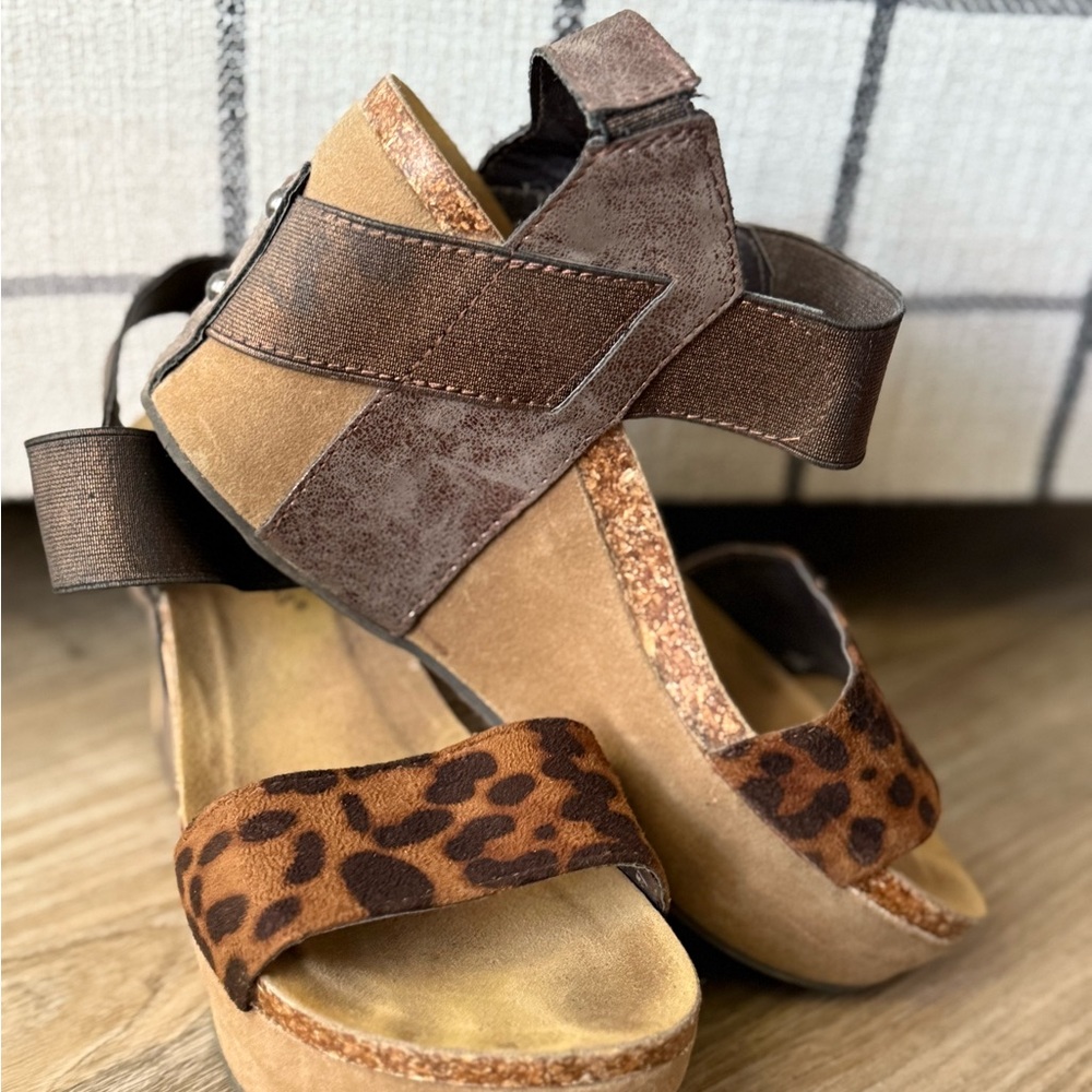 Pierre Dumas Brown Leopard Sandals